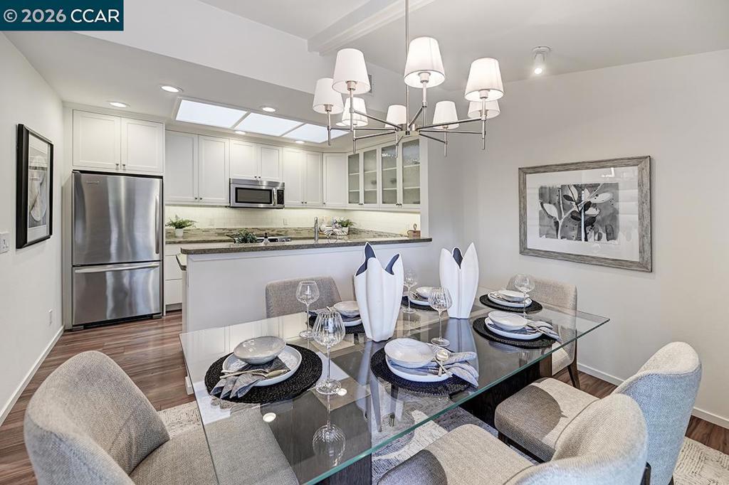 2717 2717 Ptarmigan Dr 2