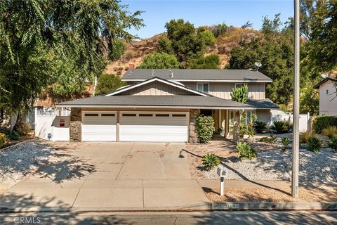 Photo of 27045 Esward Drive, Calabasas, CA 91301 (MLS # SR25074290)