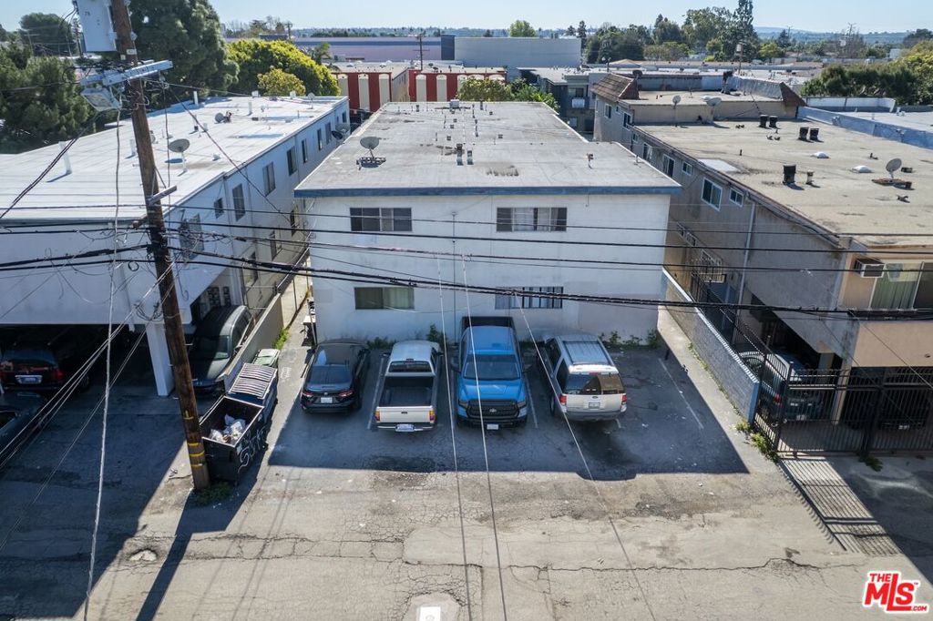 12231 Pacific Avenue