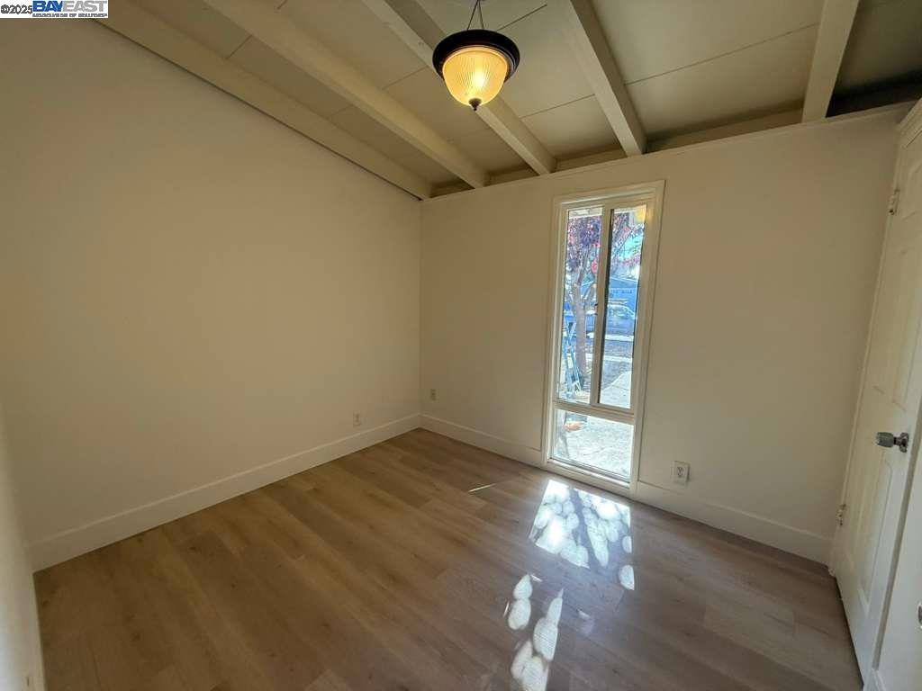 CHABOT GARDENS - Residential