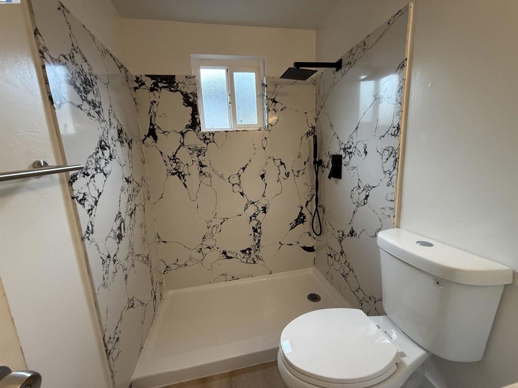 CHABOT GARDENS - Residential