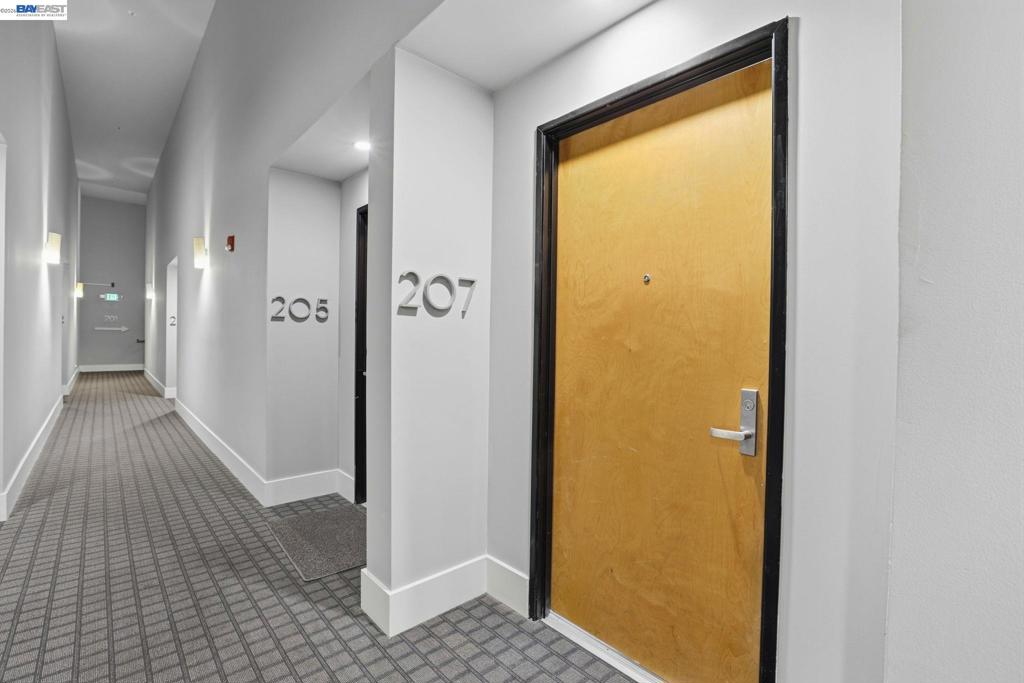 965 Folsom St 207