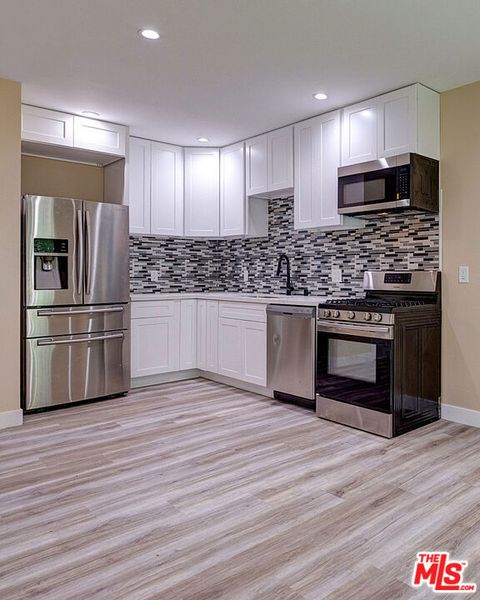 Tiny photo for 16335 Kalisher Street, Granada Hills, CA 91344 (MLS # 25597885)