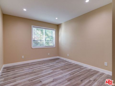 Tiny photo for 16335 Kalisher Street, Granada Hills, CA 91344 (MLS # 25597885)