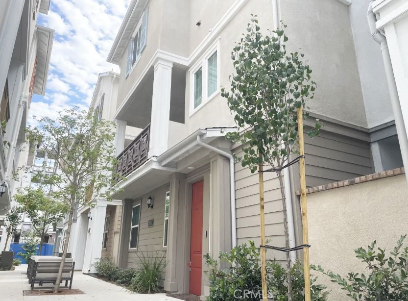 1060 N Anaheim Blvd #2