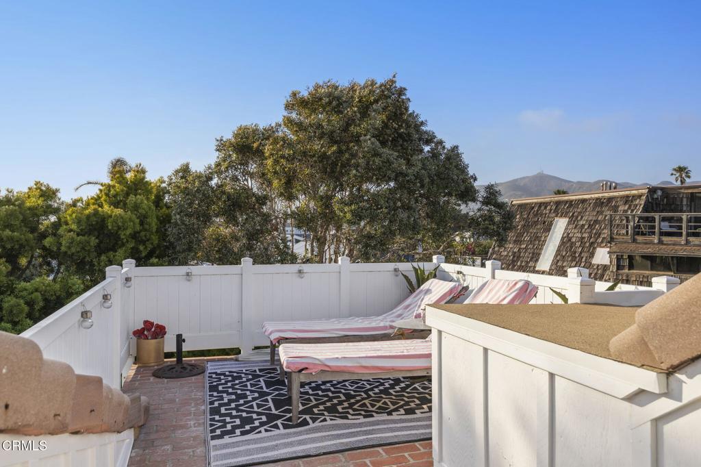 Pierpont/Ocean Front - 0276 - Residential Lease
