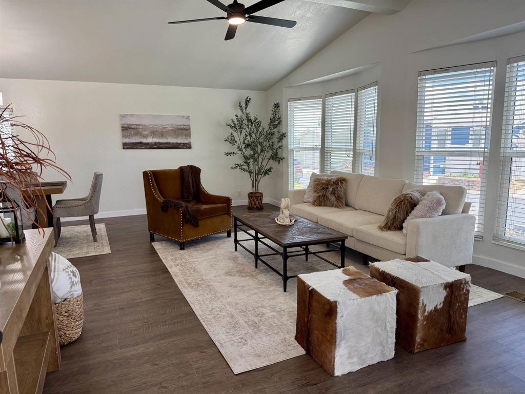 35109 Highway 79 193/194