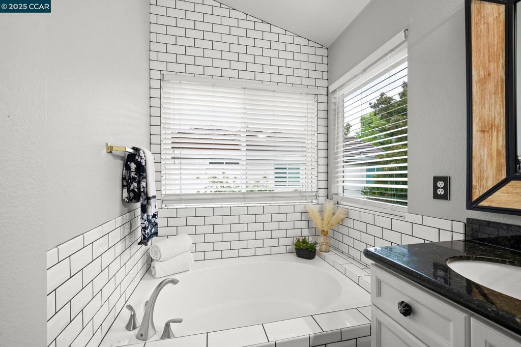 OAKHURST C C - Residential