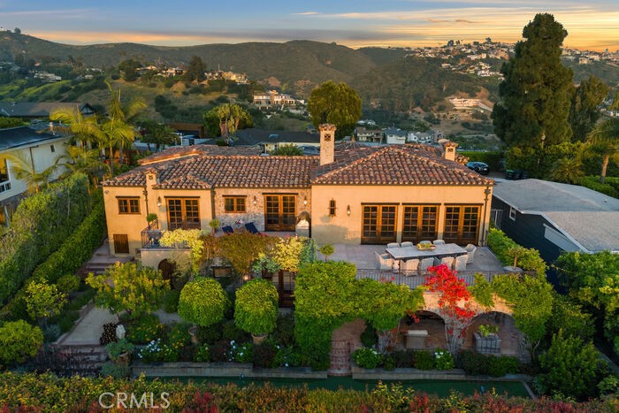 1330 Temple Hills Drive