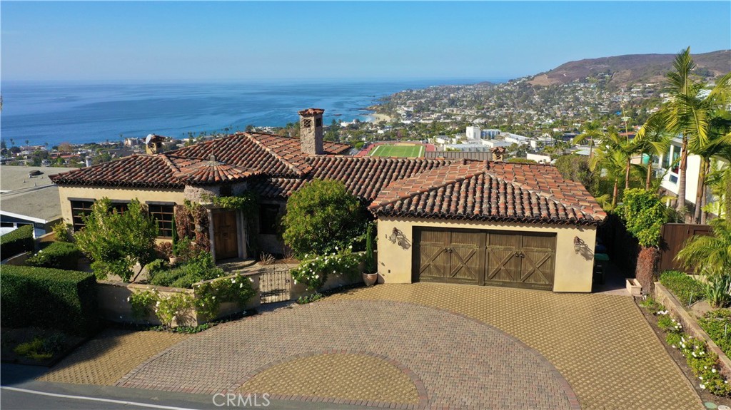 1330 Temple Hills Drive