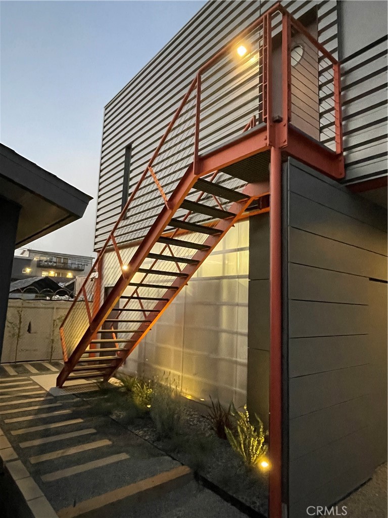Welcome to your LIVE/WORK oasis in beautiful Ventura! The newly constructed North Garden Street Studios invites all creatives and professionals looking for a modern, sublime space in which to live, work, create, and commerce in the exciting Ventura Downtown historic district.
North Garden Street is quickly becoming a desired place to work and play. It is a two block long, quiet neighborhood with little traffic and an existing mix of multi-unit residential, commercial, artists’ studios, and light industry. It is located close to the beach, fabulous restaurants, coffee houses, shopping, the beach, and the Ventura to Ojai bike path.
Garden Street Studios features 3 individual buildings – each two 2-story with a WORK studio on the ground floor and an open plan LIVE space above. These new separate studios feature no shared walls featuring natural light, views and cross-ventilation on all four sides, with views of intimate garden courts between. Marmoleum flooring – all organic and softer than laminate, neutral colors, double-glazed windows, and high end appliances are part of a modern, industrial design with thoughtful residential details.
Studio 161 is a 2-story, 1,000 sq ft LIVE/WORK space with office/studio on the 1st floor. The ground floor studio features and open plan industrial space with 3 translucent walls, a washer and dryer, and a ½ bath. The living area upstairs includes a full kitchen, one generous bedroom and a full bath with walk-in shower.
Studio 163 is a 2-story, 1,000 sq ft LIVE/WORK space with office/studio on the 1st floor. The ground floor studio features and open plan industrial space each with 3 translucent walls, a washer and dryer, and a ½ bath. The living area upstairs includes a full kitchen, one generous bedroom and a full bath with walk-in shower.
(Studios 161 and 163 feature a shared 2nd floor skybridge overlooking the garden below and may allow both studios to be leased as one if desired.)