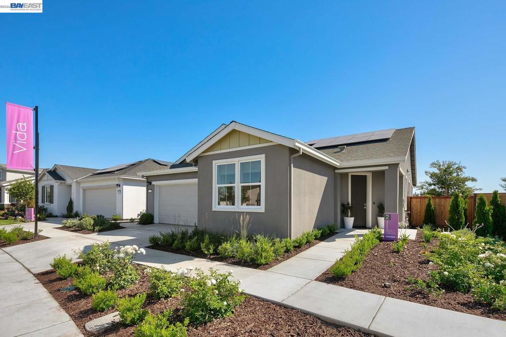 1049 Briar Court