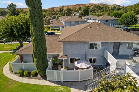 28152 Robin Saugus CA 91350