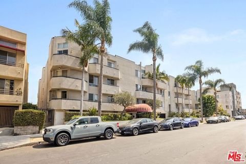 Photo of 1240 S Corning Street #304, Los Angeles, CA 90035 (MLS # 25583043) Photo of 1240 S Corning Street #304, Los Angeles, CA 90035 (MLS # 25583043)