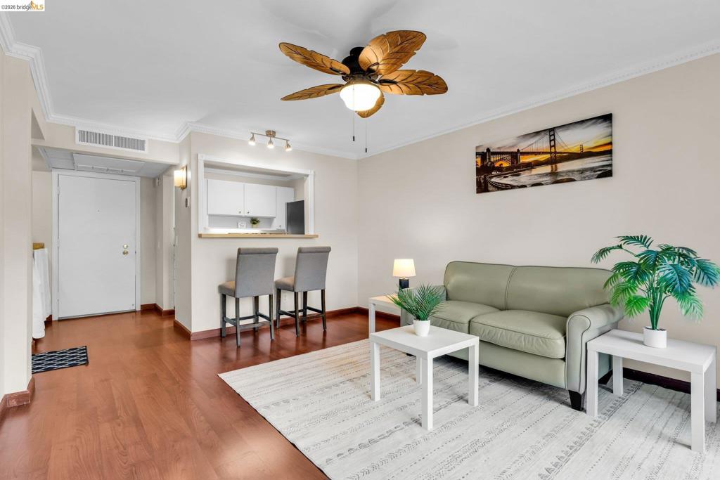 470 N Civic Dr 105