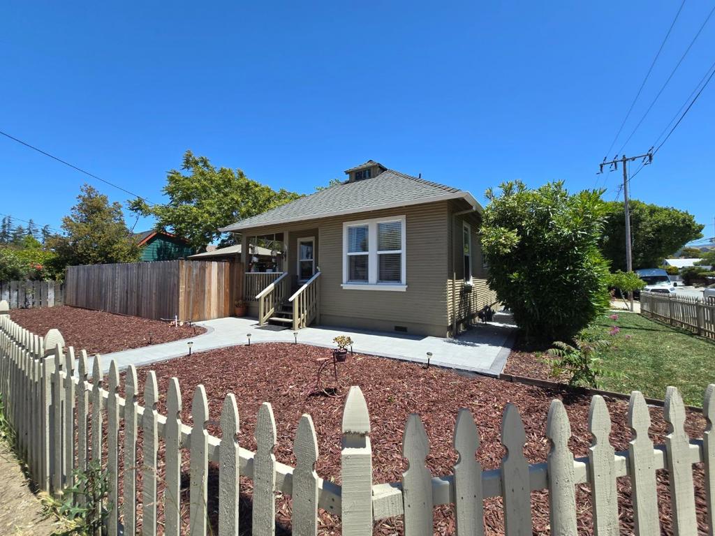 38 Monterey Street