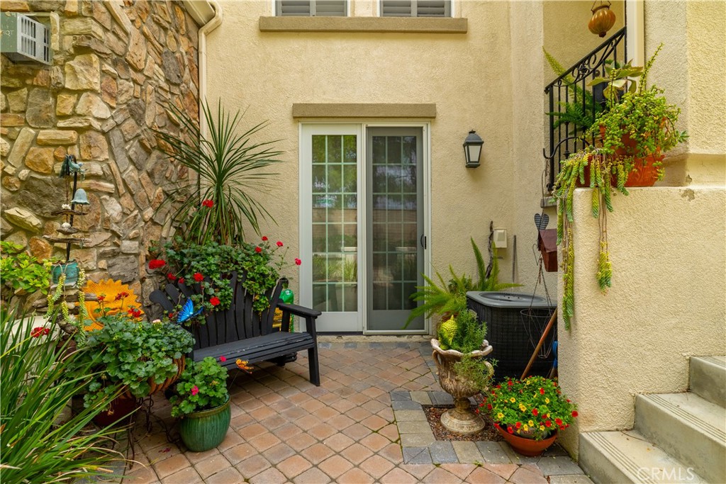 40038 Spring Place Ct