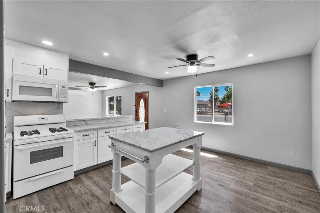 74076 Casita