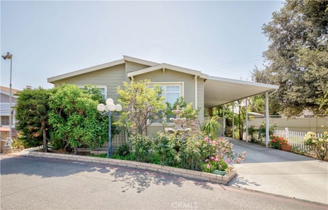 Photo of 15 Pine Via Via, Anaheim, CA 92801 (MLS # PW26218689)