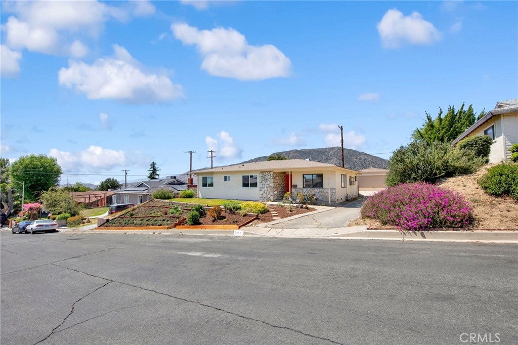 7217 Lonzo ST, Los Angeles CA 91042
