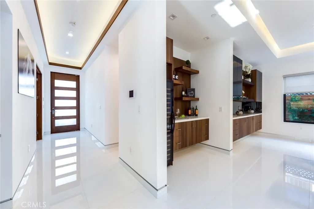 Studio City, California 91604, United States, 5 Bedrooms Bedrooms, ,6 BathroomsBathrooms,Residential,Active,224159