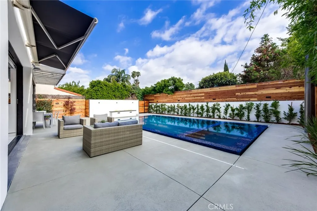 Studio City, California 91604, United States, 5 Bedrooms Bedrooms, ,6 BathroomsBathrooms,Residential,Active,224159