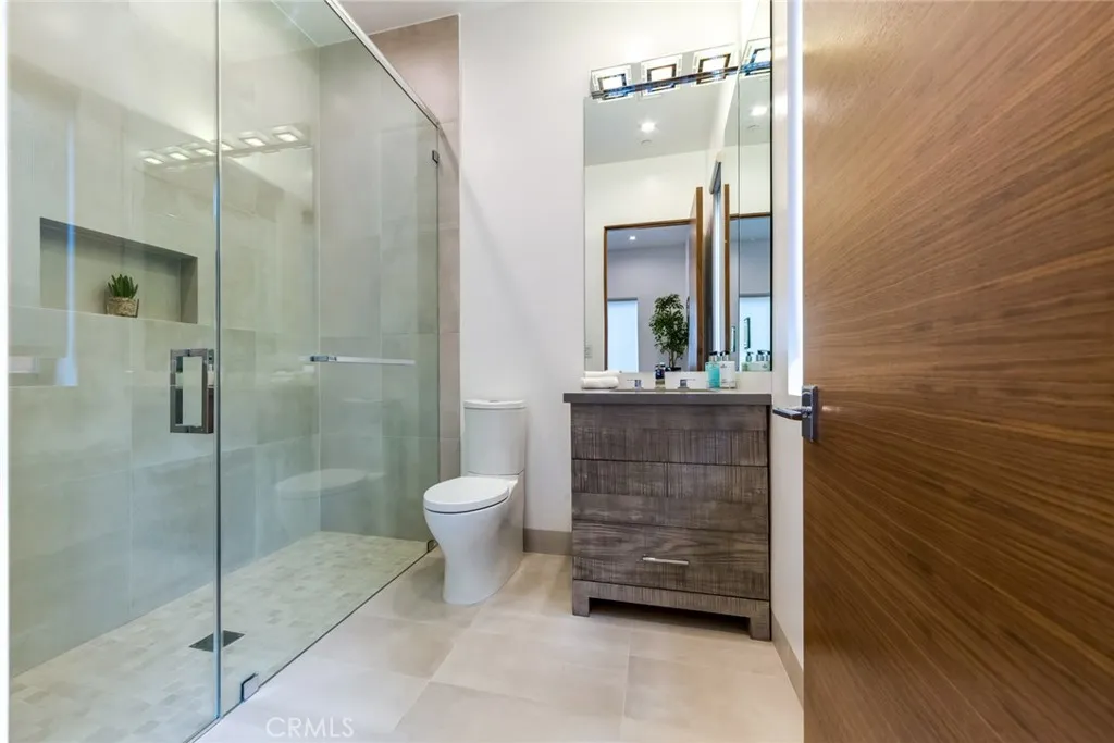 Studio City, California 91604, United States, 5 Bedrooms Bedrooms, ,6 BathroomsBathrooms,Residential,Active,224159