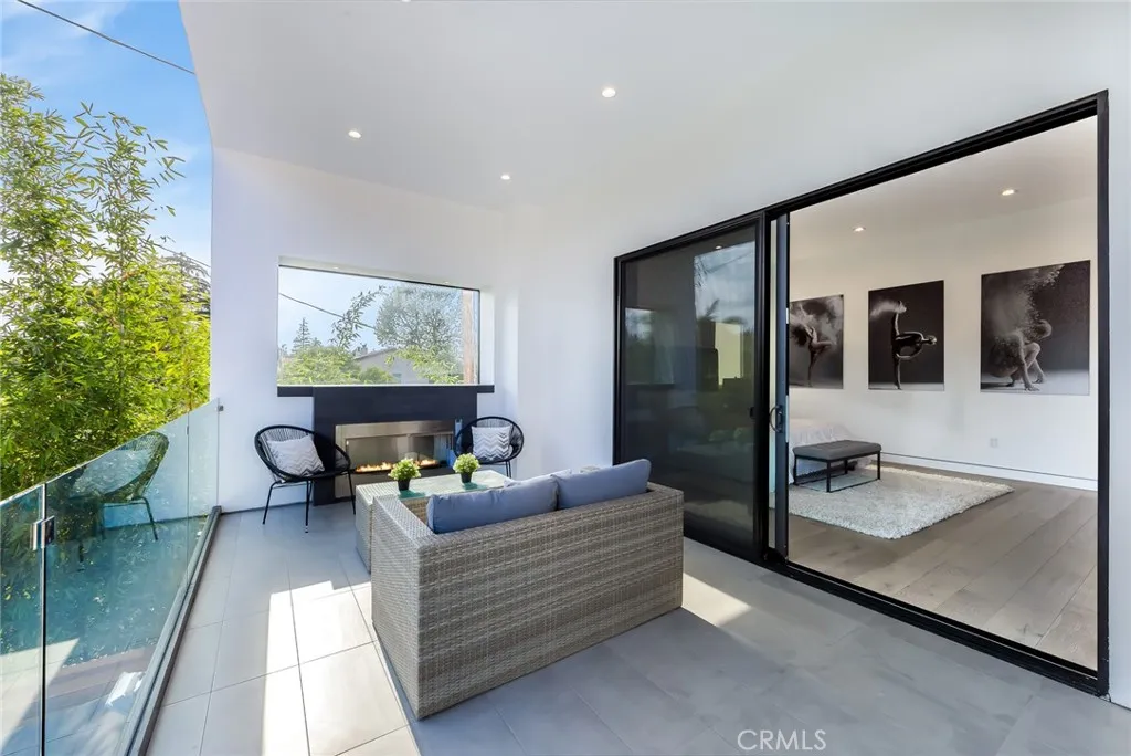 Studio City, California 91604, United States, 5 Bedrooms Bedrooms, ,6 BathroomsBathrooms,Residential,Active,224159