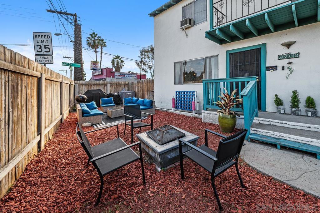 3702 Bancroft