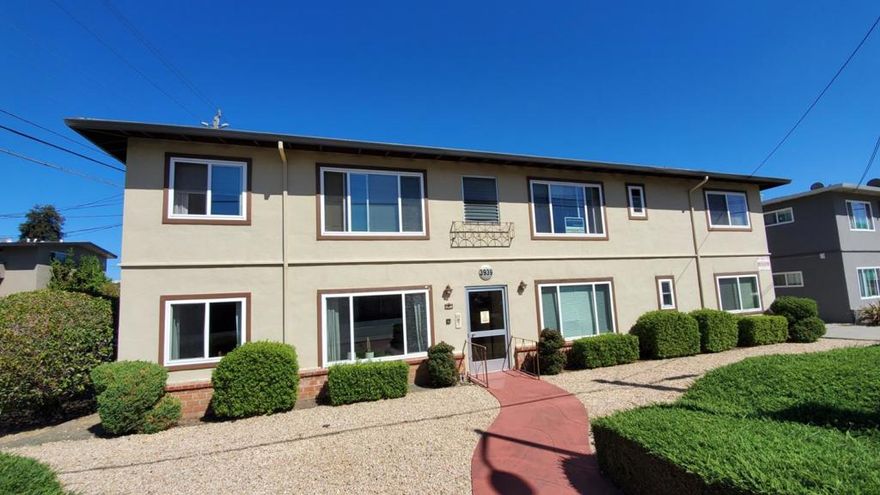Rarely Available Opportunity to Acquire 5-unit Spacious, Easy-To-Manage apartment building consisting of four 1-bed 1-bath and one 2-bed 1-bath. Conveniently-Located Asset Near Downtown San Mateo.  Walk to Hillsdale Cal-Train & Franklin Templeton. Units with/ Excellent Floorplan. Dual-Pane Windows, individual Water Heaters, New Exterior Painting, Drought-Resistant Landscaping. Proven, Consistent Income-Generator, Providing Strong Cashflow with Very Low Vacancies and Turnovers.