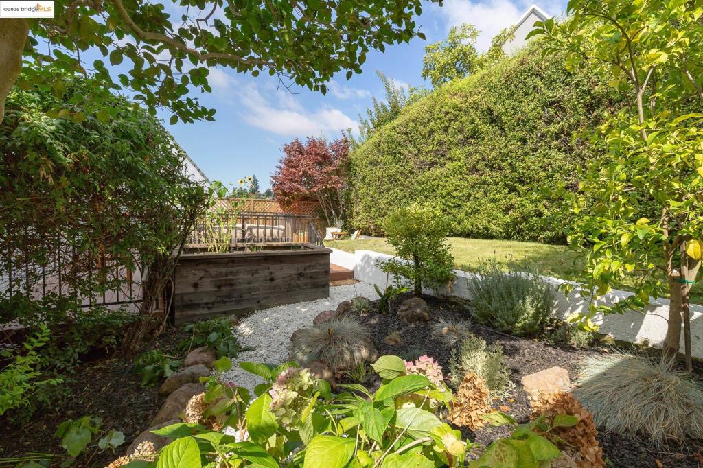 CROCKER HGHLANDS - Residential