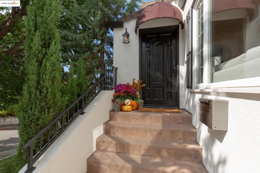 CROCKER HGHLANDS - Residential