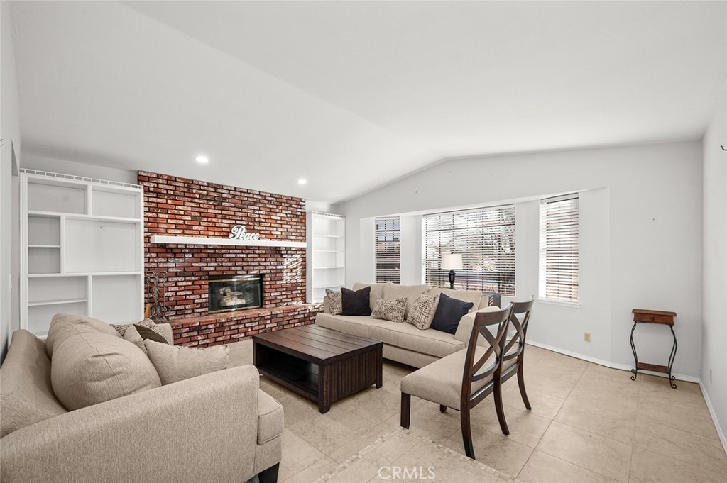 Mission Lakes (34101) - Residential