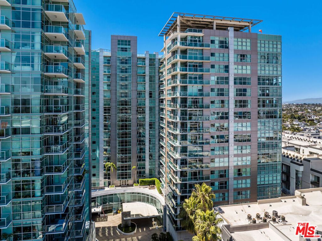 Photo of 13700 Marina Pointe Drive #PH 1903, Marina Del Rey, CA 90292 (MLS # 25593127)
