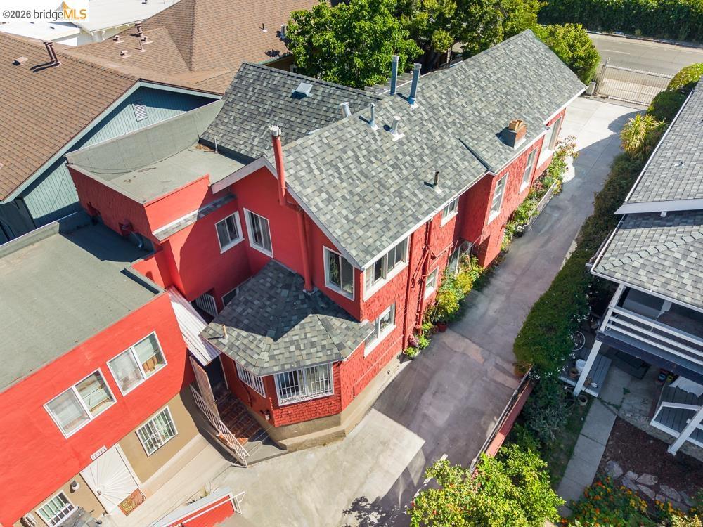 1251 Macarthur Blvd