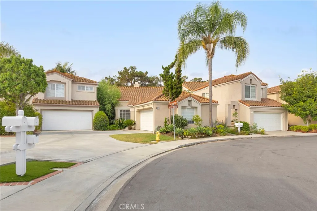 Irvine, California 92614, United States, 2 Bedrooms Bedrooms, ,2 BathroomsBathrooms,Residential,Pending,184530