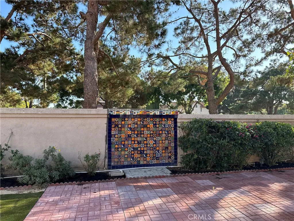 Irvine, California 92614, United States, 2 Bedrooms Bedrooms, ,2 BathroomsBathrooms,Residential,Pending,184530