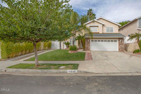 Photo of 11817 Jouett Street, Sylmar, CA 91342 (MLS # P1-26201)