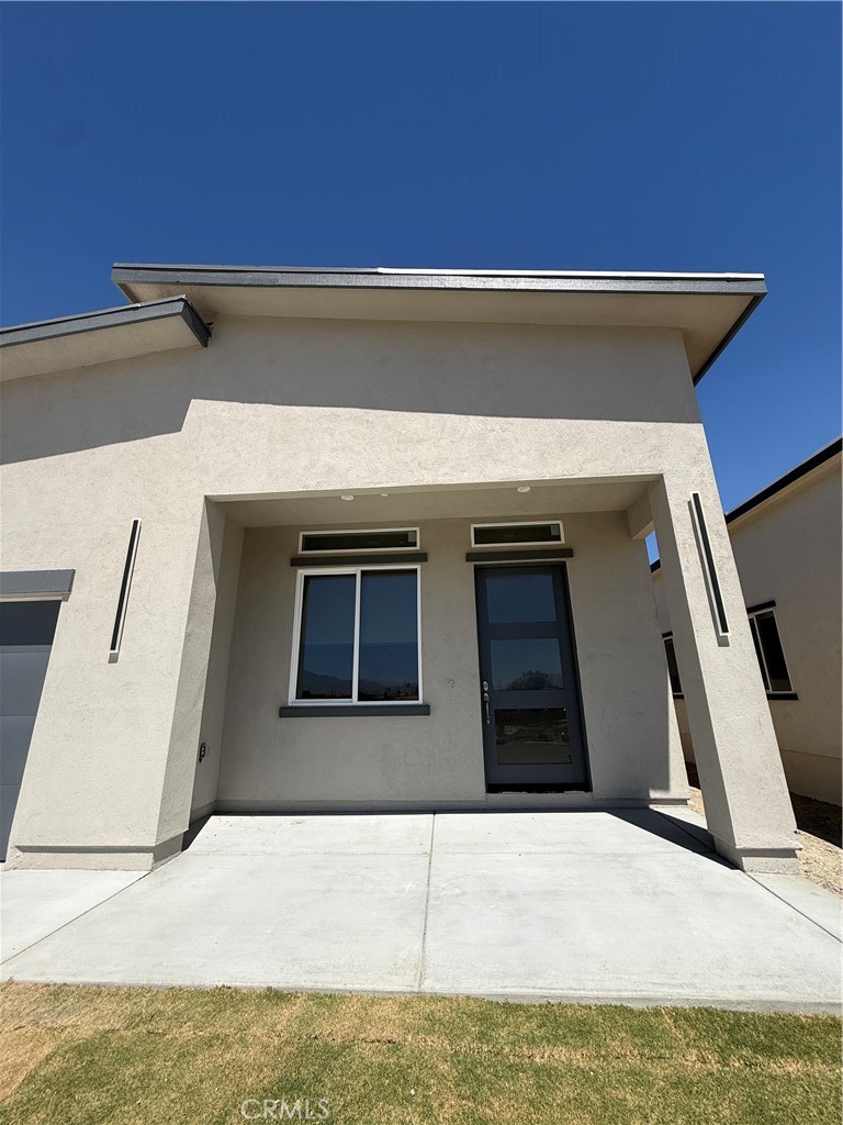 16322 Avenida Gracia