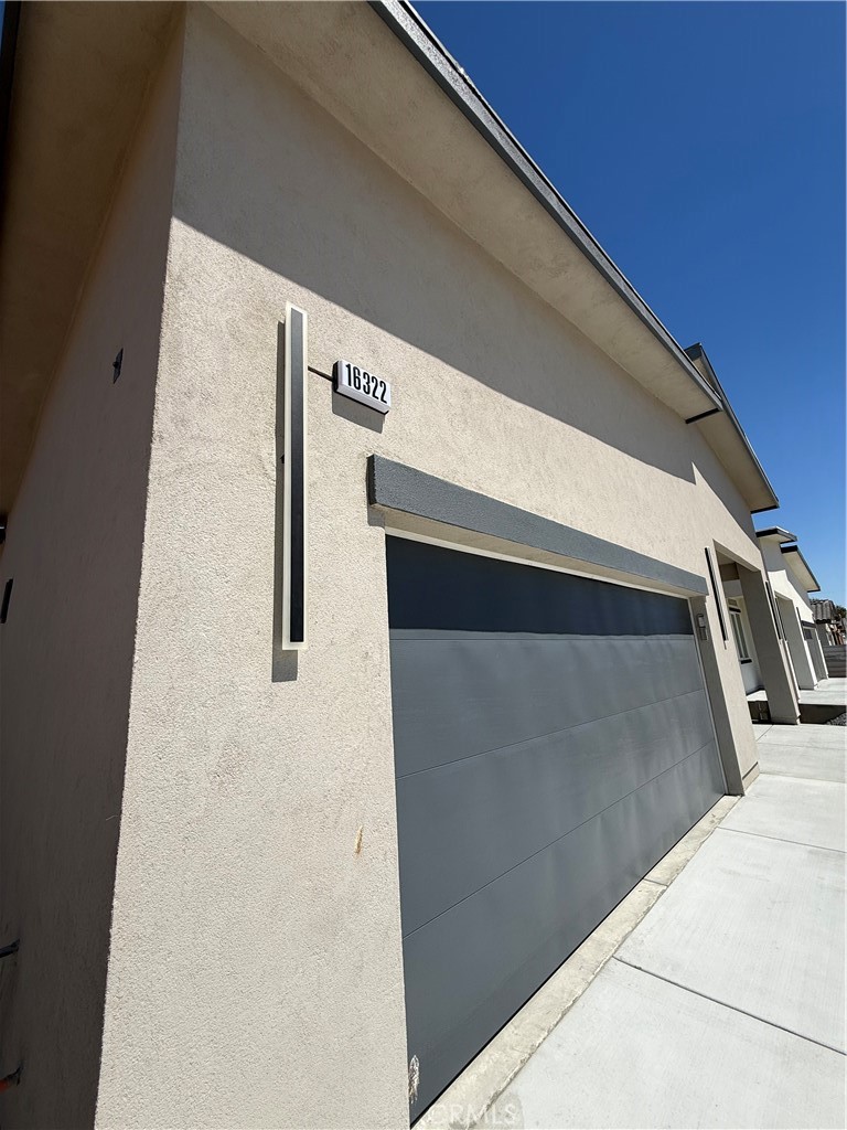 16322 Avenida Gracia