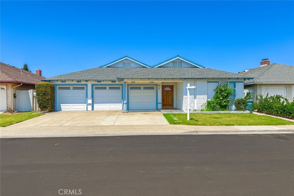 Rare Huntington Beach Property — First Time on the Market in Over 30 Years!
Opportunity knocks just 10 minutes from the sand! This prime Huntington Beach property offers two separate units on one lot — perfect for multi-generational living, rental income, or your next investment project.
The front home features 3 bedrooms, 2 bathrooms, and its own two car garage . In its original condition, it is ready for your personal updates to make it truly shine.
The back home is a charming 1 bedroom, 1 bathroom with fresh paint, luxury vinyl flooring, a private side entrance, private backyard, and its own private garage — ideal for rental income, guests, or extended family.
Additional highlights include minimal maintenance landscaping, located on a cul-de-sac, and separate spaces for each unit. Whether you renovate for top-tier resale, rent both units for steady cash flow, or live in one and lease the other, this property’s flexibility and location make it a rare find in today’s market. Back unit recently was renting for $2,600 per month.