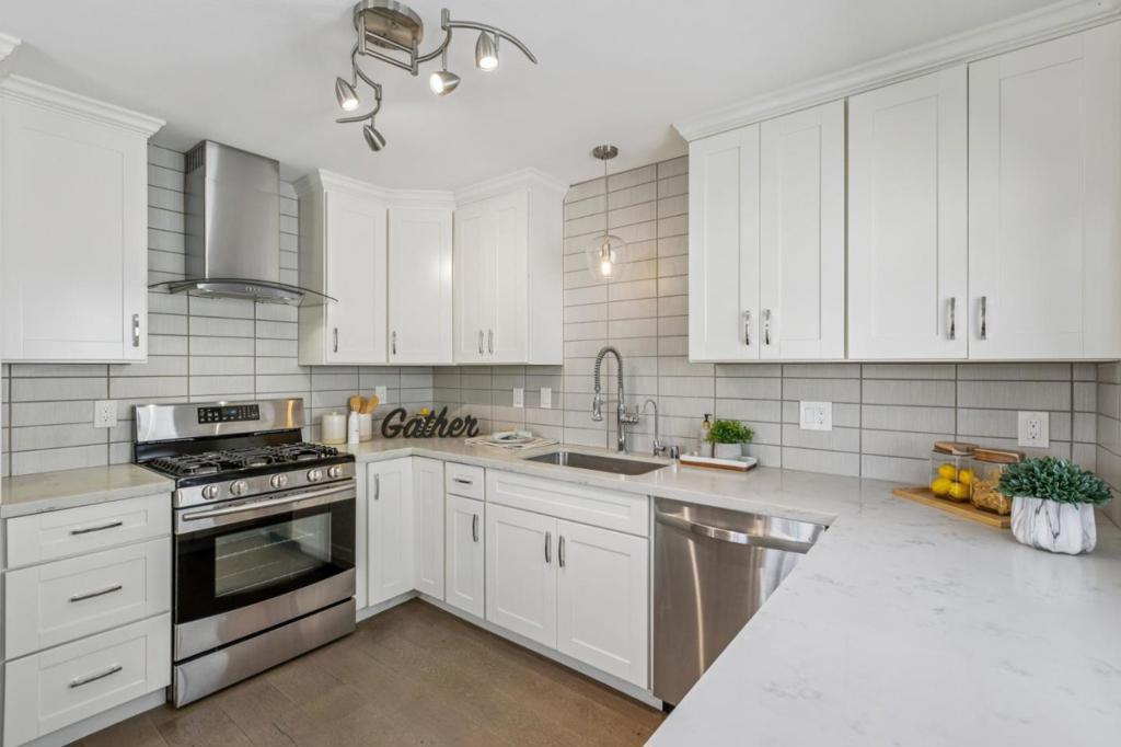 1779 Foxworthy Avenue