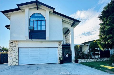 Photo of 9190 Poppy Circle Cir, Westminster, CA 92683 (MLS # SR25223543)