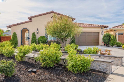 Photo of 2063 Reserva Court CT, Brentwood, CA 94513 (MLS # 41145984)