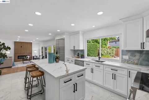 MLS: 41143875