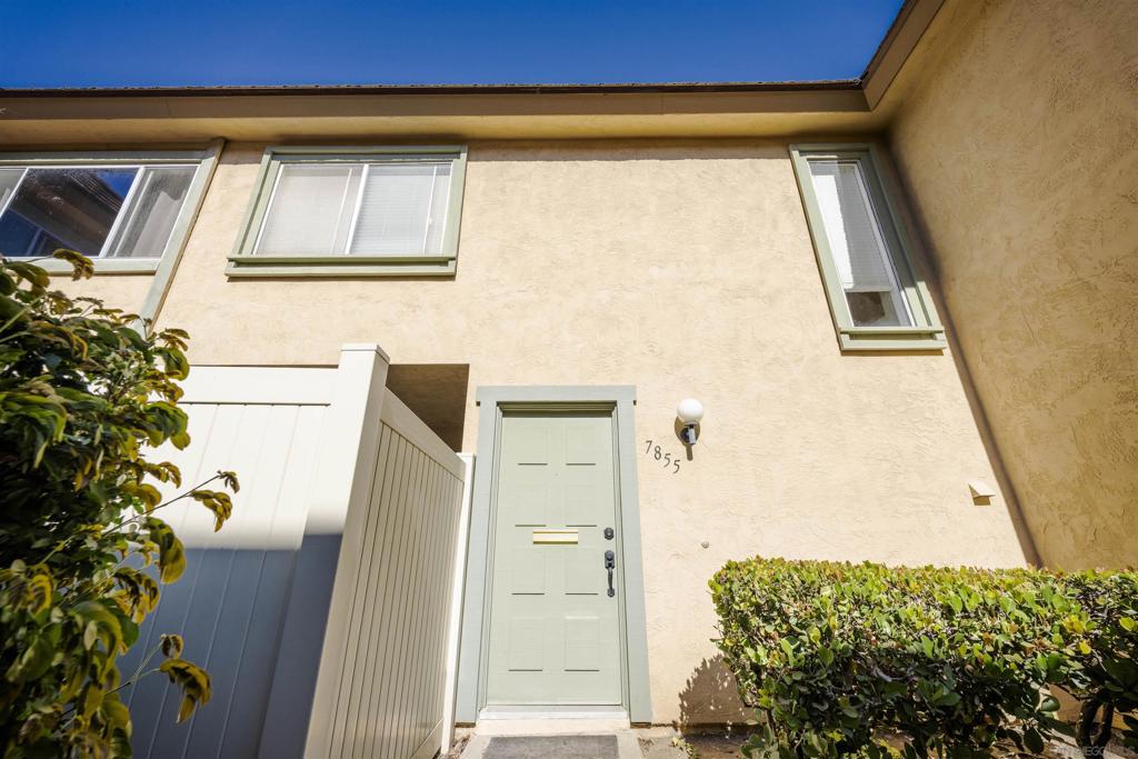 7855 Hummingbird Lane