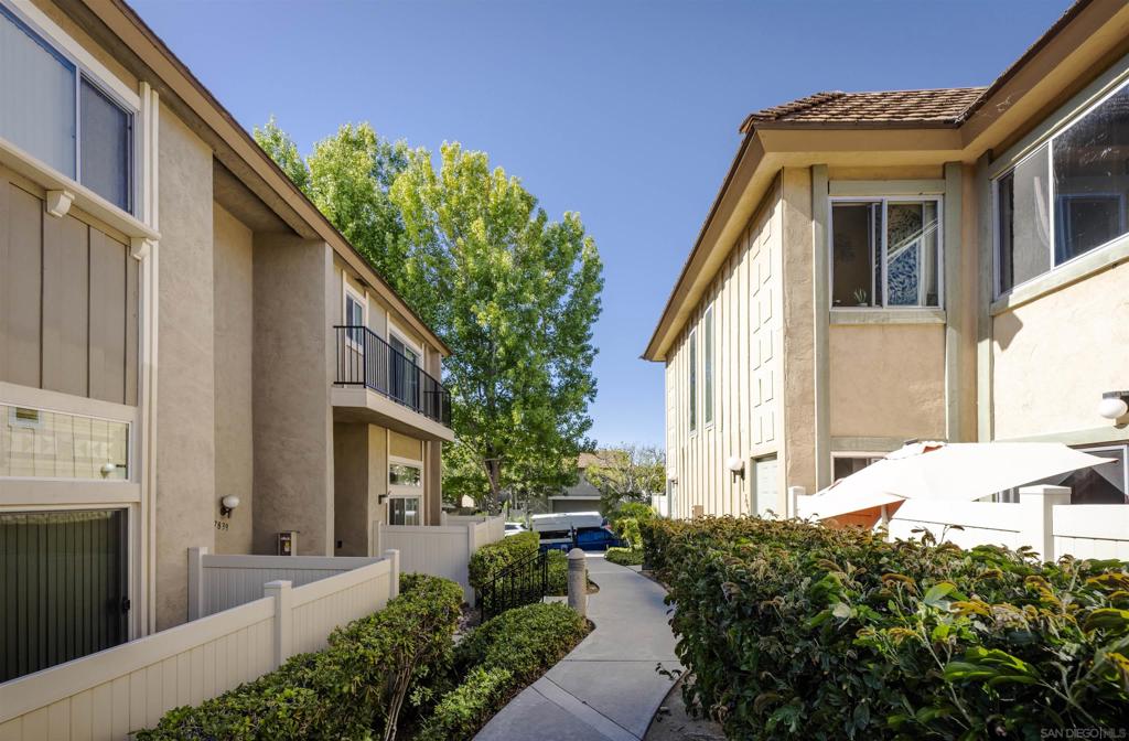 7855 Hummingbird Lane