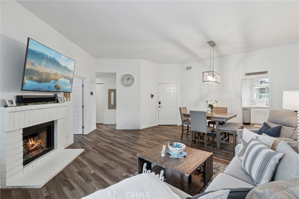 24391 Larchmont Court 37
