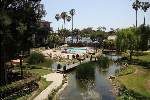 7202 Marina Pacifica S Long Beach CA 90803
