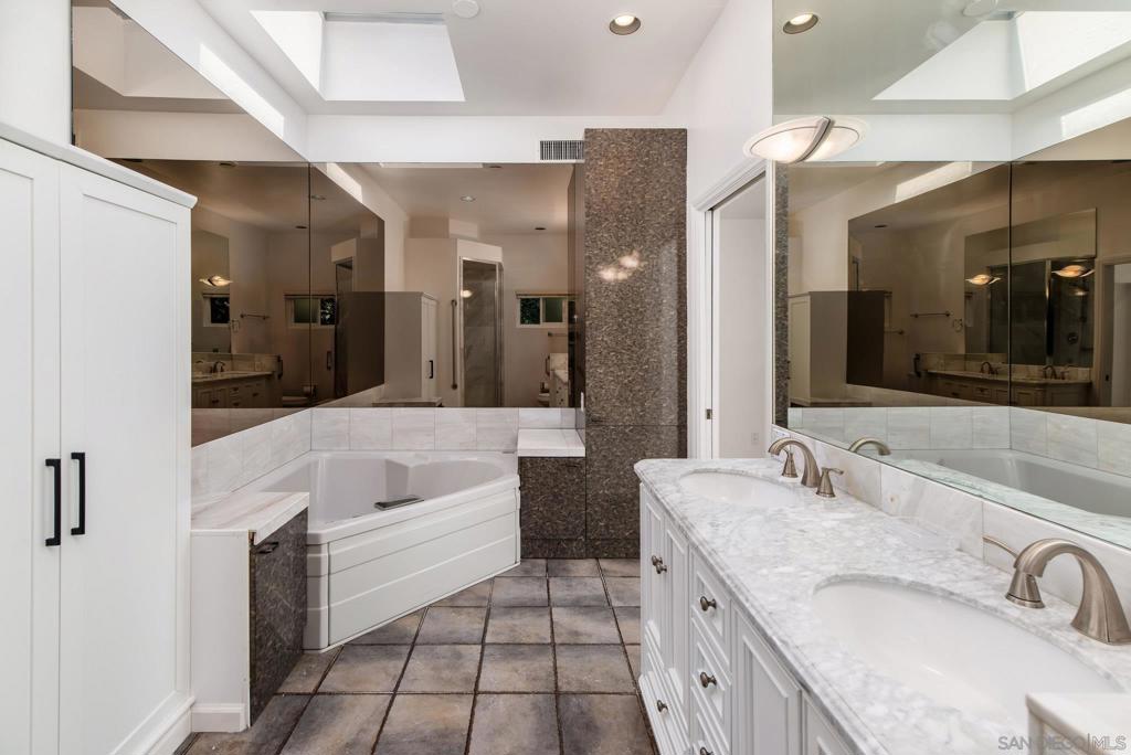 La Jolla - Residential Lease